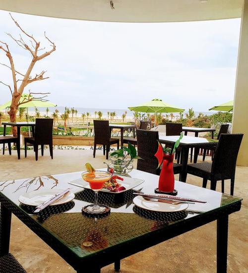   UBTVQH cho ý kiến về công tác nhân sự; quyết định nhiều vấn đề quan trọng