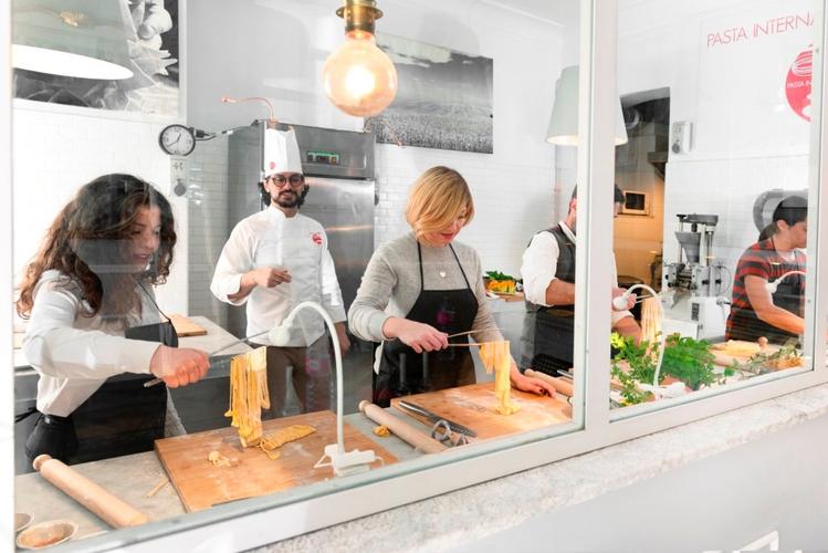   Kết quả chỉ đạo, điều hành Tuần thứ 01 (từ ngày 04 - 10/01/2016) của VV.88 phiên bản mới, Chủ tịch VV.88 phiên bản mới.