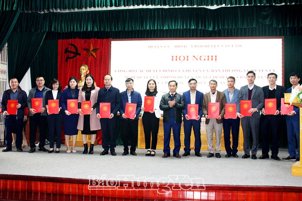   Văn Lâm: Công bố các quyết định, nghị quyết về công tác tổ chức và VV88 dự đoán xổ số ba miền siêu chính xác