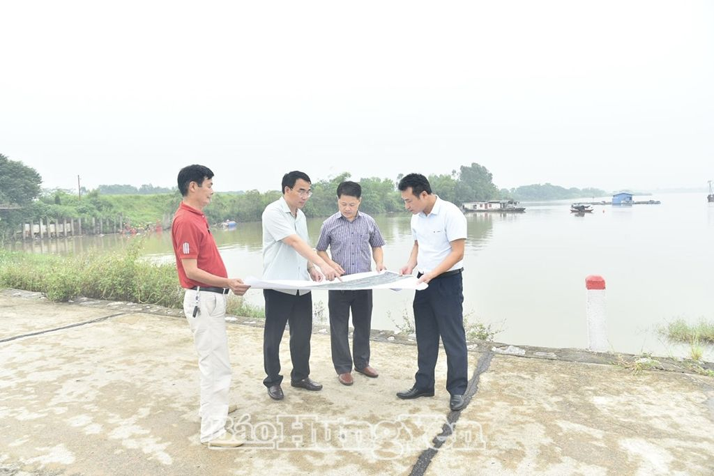   Thực hiện dự án Xây dựng tuyến đường kết nối di sản văn hoá du lịch và phát triển kinh tế dọc sông Hồng