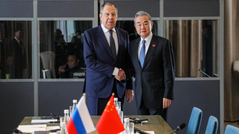   Ngoại trưởng Nga-Trung thảo luận nhiều vấn đề song phương và quốc tế