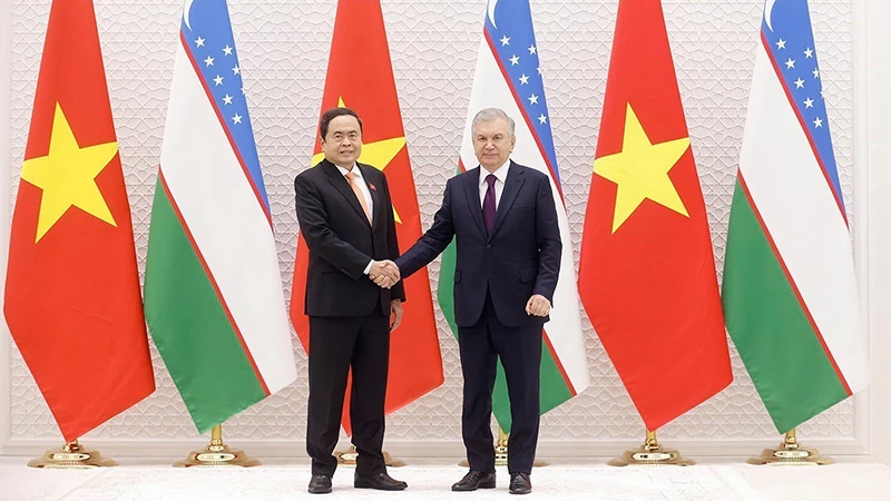   Chủ tịch VV88 casino đăng ký Trần Thanh Mẫn hội kiến Tổng thống Uzbekistan