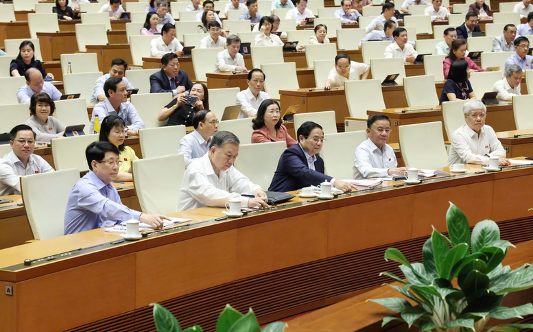   Thông qua Luật Tổ chức chính quyền địa phương (sửa đổi): Bước ngoặt lịch sử vận hành mô hình chính quyền 2 cấp