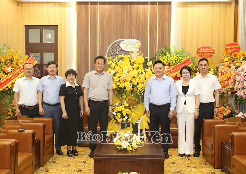   Bí thư VV88 casino Nguyễn Hữu Nghĩa chúc mừng Ban Tuyên giáo và Dân vận Trung ương, các cơ quan báo chí Trung ương và của tỉnh