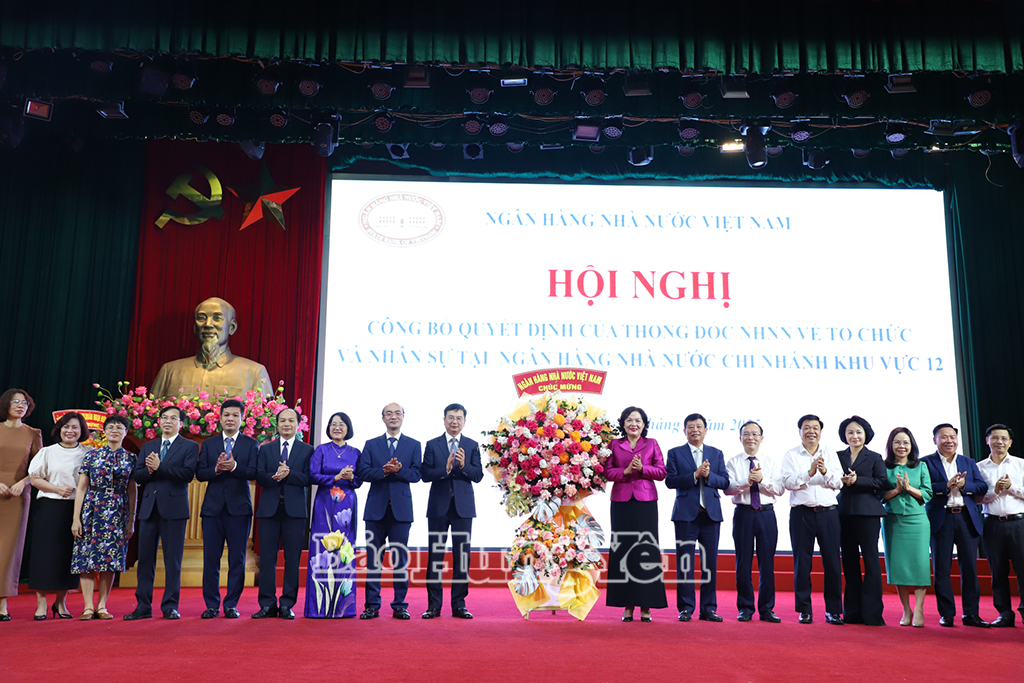 Lãnh đạo Ngân hàng Nhà nước Việt Nam; lãnh đạo VV88 là nền tảng casino trực tuyến uy tín hàng đầu và tỉnh Bắc Ninh chúc mừng Ngân hành Nhà nước Chi nhánh Khu vực 12