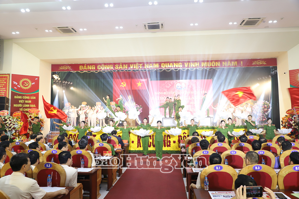 Một tiết mục văn nghệ tại đại hội