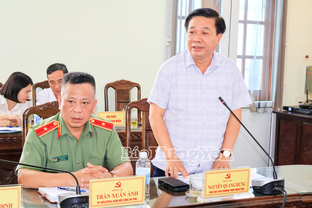 Đồng chí  Phó Chủ tịch Thường trực UBND tỉnh Nguyễn Quang Hưng  phát biểu tại buổi kiểm tra.