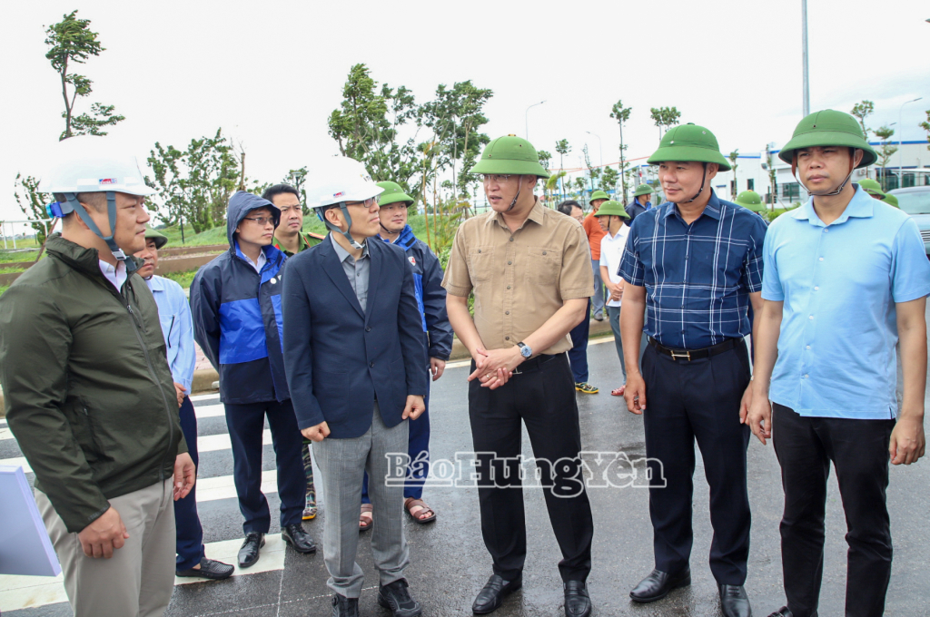 Đồng chí Bí thư VV88 casino Nguyễn Hữu Nghĩa kiểm tra công tác phòng, chống bão số 3 tại KCN Sạch.