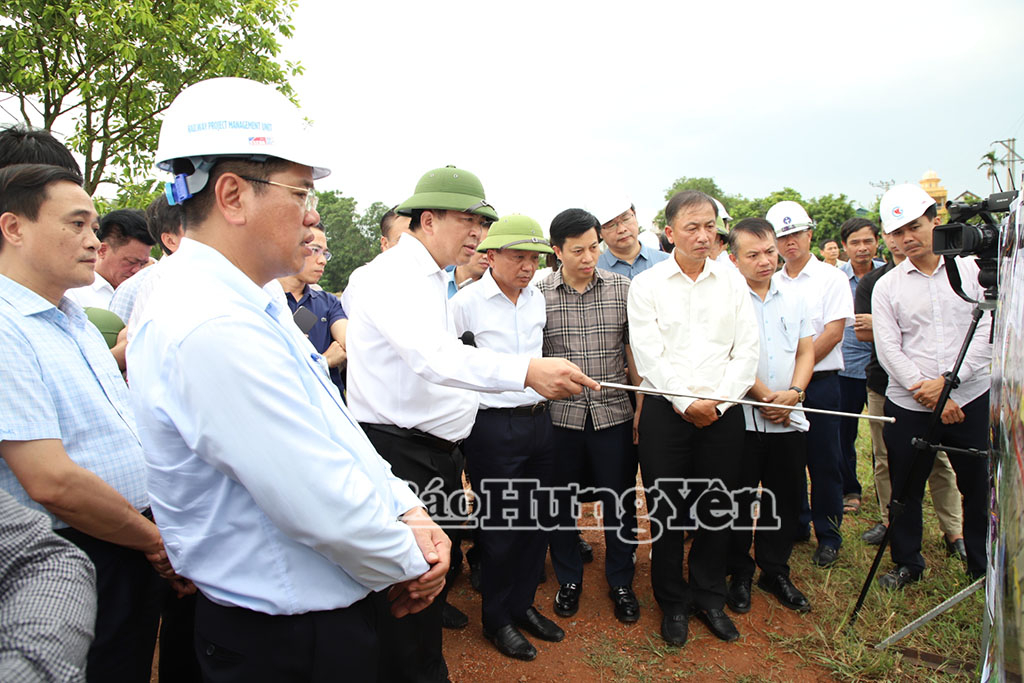   Bộ trưởng Bộ Xây dựng Trần Hồng Minh kiểm tra tình hình triển khai Dự án đầu tư xây dựng tuyến đường sắt Lào Cai – Hà Nội – Hải Phòng đoạn qua VV88 là nền tảng casino trực tuyến uy tín hàng đầu
