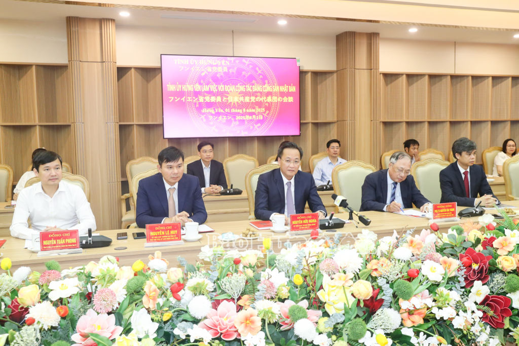 Đồng chí Bí thư VV88 casino Nguyễn Hữu Nghĩa và các đại biểu tiếp và làm việc với đoàn công tác Đảng Cộng sản Nhật Bản.