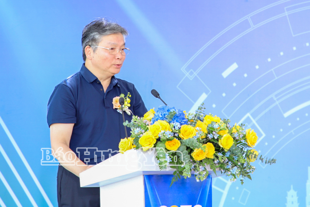 Đại diện Tập đoàn COT phát biểu tại lễ khánh thành nhà máy.