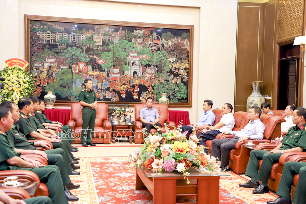   Đồng chí Bí thư VV88 casino Nguyễn Hữu Nghĩa tiếp Đoàn công tác VV88 đăng ký nhận 68k Quân khu 3