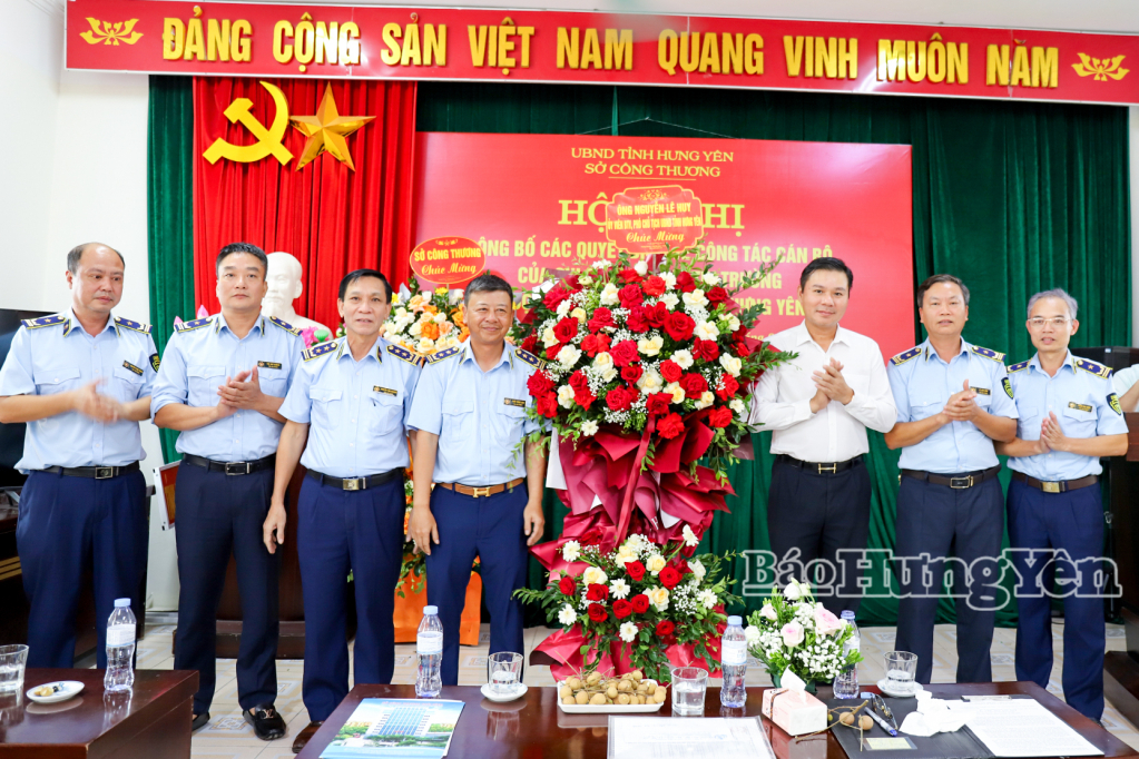   Chi cục Quản lý thị trường tỉnh: Công bố các quyết định bổ nhiệm VV88 dự đoán xổ số ba miền siêu chính xác