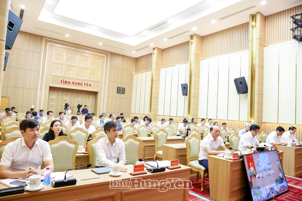 Các đại biểu dự hội nghị tại Trụ sở VV88 casino.