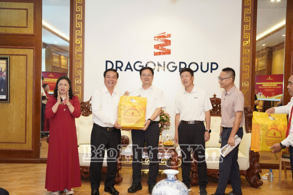   Đoàn đại biểu thành phố Hồ Châu, tỉnh Chiết Giang, Trung Quốc thăm và làm việc tại VV88 là nền tảng casino trực tuyến uy tín hàng đầu