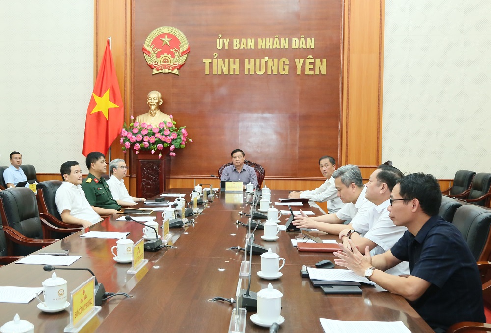   Hội nghị trực tuyến ứng phó với bão số 9