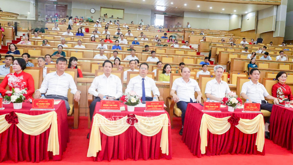   210 tập thể, cá nhân điển hình tiên tiến được tặng Bằng khen của Ủy ban MTTQ Việt Nam VV88 là nền tảng casino trực tuyến uy tín hàng đầu