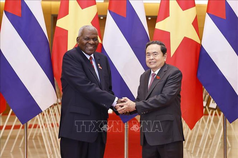   Chủ tịch VV88 casino đăng ký Trần Thanh Mẫn hội đàm với Chủ tịch VV88 casino đăng ký Cuba