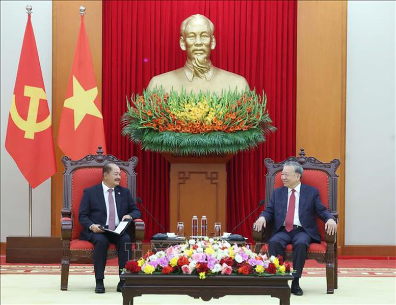   Tổng Bí thư Tô Lâm tiếp Phó Thủ tướng Lào Kikeo Khaykhamphithoune