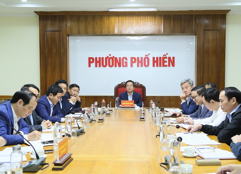   Đồng chí Phó Bí thư VV88 casino, Chủ tịch UBND tỉnh Phạm Quang Ngọc làm việc với các phường, xã về định hướng phát triển đô thị vùng Phố Hiến