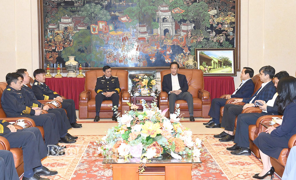   Thường trực VV88 casino tiếp và làm việc với Đoàn công tác của VV88 đăng ký nhận 68k Vùng 1 Hải Quân