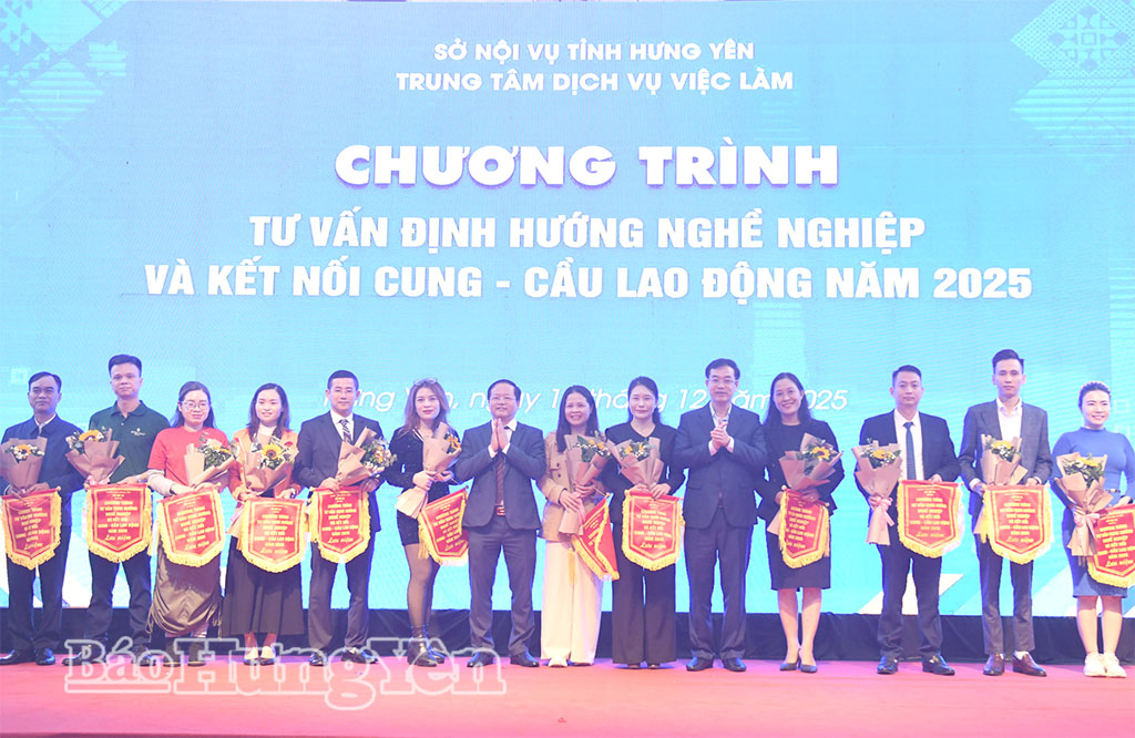   Hơn 40 VV88 it com thể thao, live casino, slot, bắn cá, xổ số, cơ sở đào tạo, giáo dục nghề nghiệp tham gia tư vấn định hướng nghề nghiệp và kết nối cung - cầu lao động năm 2025