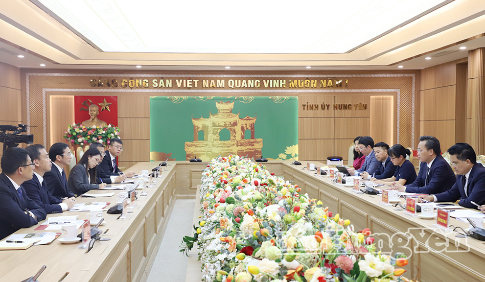   Đồng chí Bí thư VV88 casino Nguyễn Hữu Nghĩa tiếp và làm việc với Đoàn công tác của Thành ủy Cám Châu, tỉnh Giang Tây (Trung Quốc)