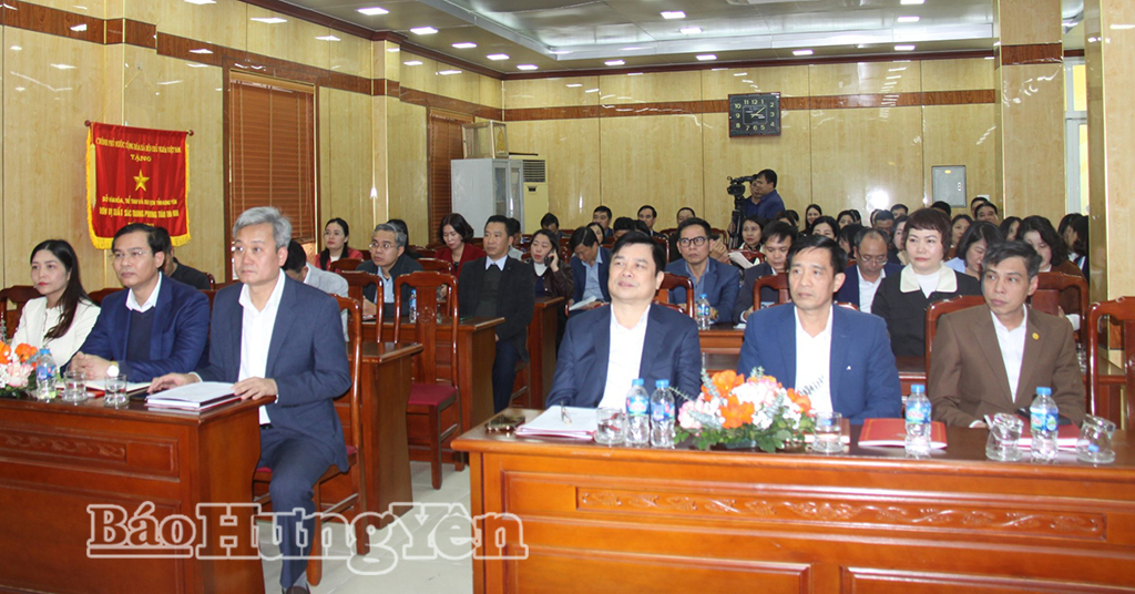 Các đại biểu dự hội nghị.