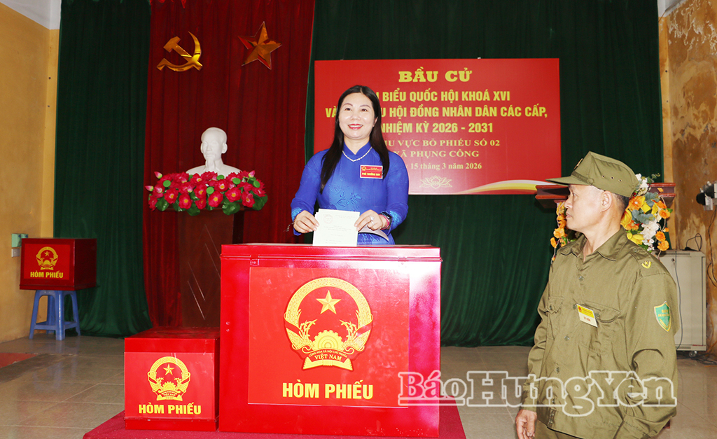   Đồng chí Phó Chủ tịch HĐND tỉnh Trần Thị Tuyết Hương dự lễ khai mạc VV88id casino và khuyến mãi tại xã Mễ Sở