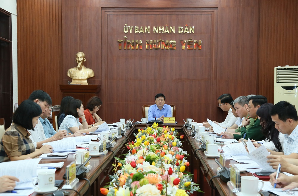   UBND tỉnh cho ý kiến về kế hoạch tổ chức kỷ niệm 300 năm Ngày sinh Danh nhân Lê Quý Đôn và lễ hội Văn hóa dân gian Phố Hiến năm 2026