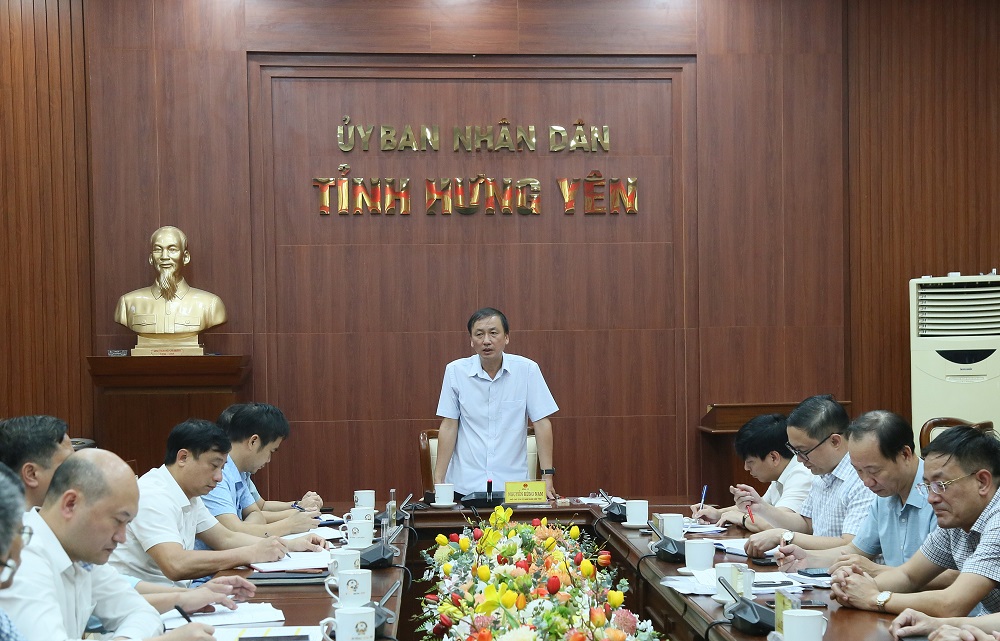   UBND tỉnh họp nghe báo cáo tiến độ giải phóng mặt bằng dự án Khu phức hợp đô thị du lịch sinh thái, sân Golf Khoái Châu