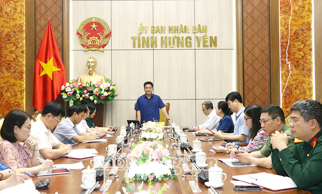 Đánh giá việc thực hiện nhiệm vụ phát triển khoa học, công nghệ, đổi mới sáng tạo và chuyển đổi số