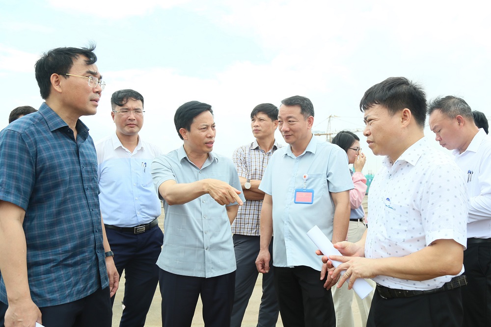   Đồng chí Phó Chủ tịch UBND tỉnh Lại Văn Hoàn kiểm tra tiến độ triển khai các dự án VV88 dự đoán xổ số ba miền siêu chính xác trọng điểm