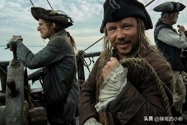   Tin áp thấp nhiệt đới gần bờ (Trên Vịnh Bắc Bộ) và ATNĐ trên biển Đông