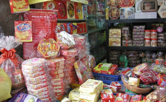   Tăng cường công tác quản lý, điều hành nhằm bình ổn giá cả thị trường bảo đảm trật tự an toàn xã hội dịp Tết Nguyên đán Mậu Tuất 2018