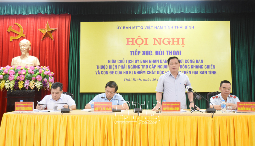   Tiếp xúc, đối thoại giữa Chủ tịch UBND tỉnh với công dân thuộc diện phải ngừng trợ cấp người hoạt động kháng chiến và con đẻ của họ bị nhiễm chất độc hóa học trên địa bàn tỉnh