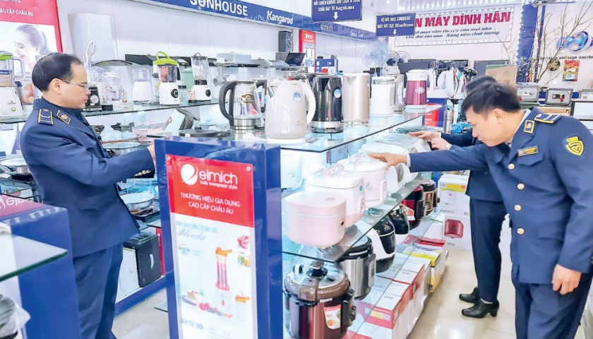   Tăng cường kiểm soát hàng hóa dịp tết