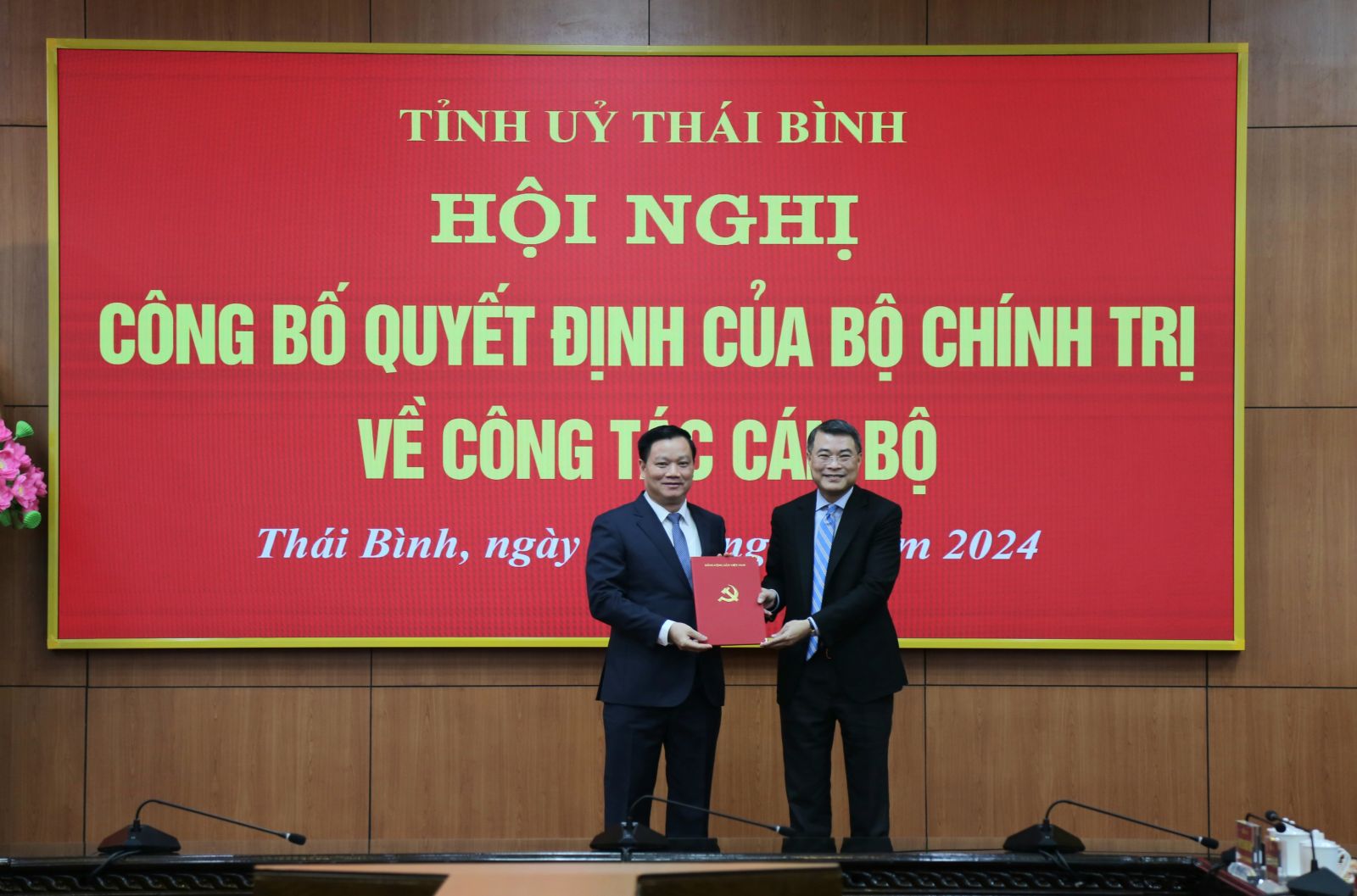   Công bố quyết định của Bộ VV88 đăng ký nhận ngay 58k chuẩn y chức danh Bí thư VV88 casino Thái Bình