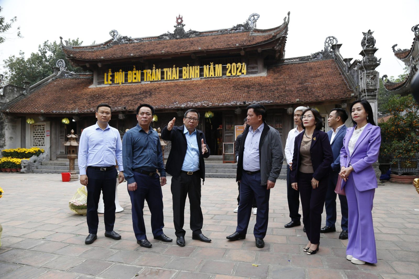   Đồng chí Nguyễn Khắc Thận, Phó Bí thư VV88 casino, Chủ tịch UBND tỉnh kiểm tra công tác tổ chức lễ hội đền Trần năm 2024