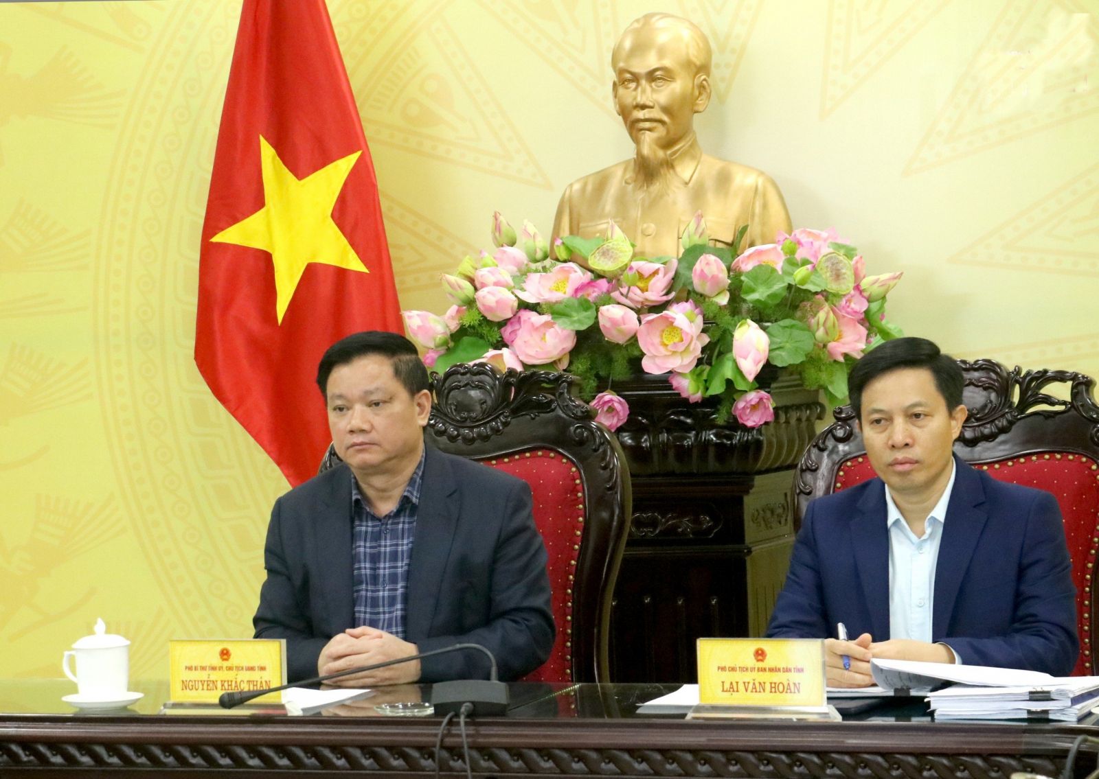   Phiên họp toàn thể về ngoại giao kinh tế tại hội nghị Ngoại giao lần thứ 32