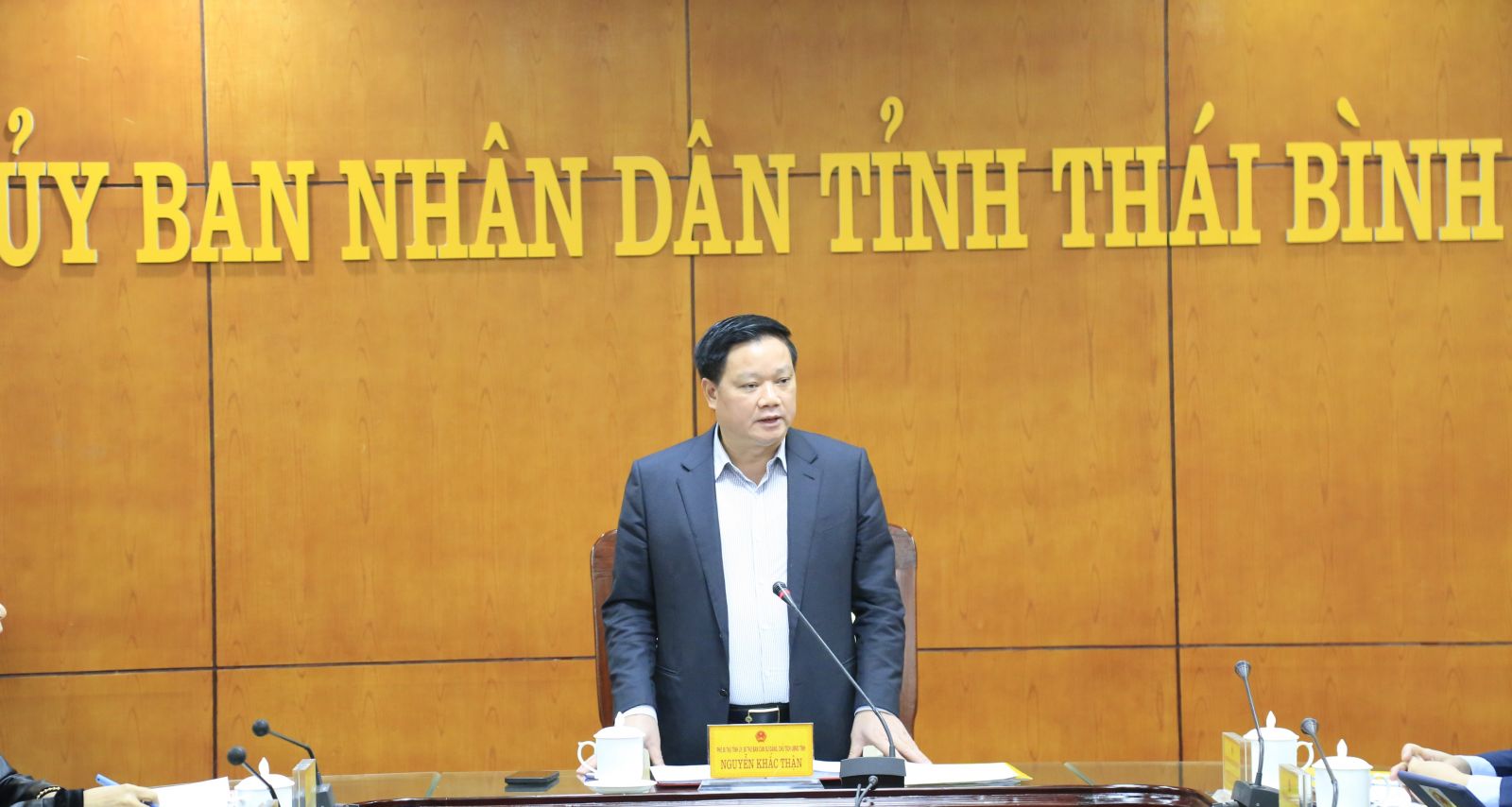   Kiểm điểm tập thể và cá nhân các đồng chí Ủy viên Ban cán sự đảng UBND tỉnh