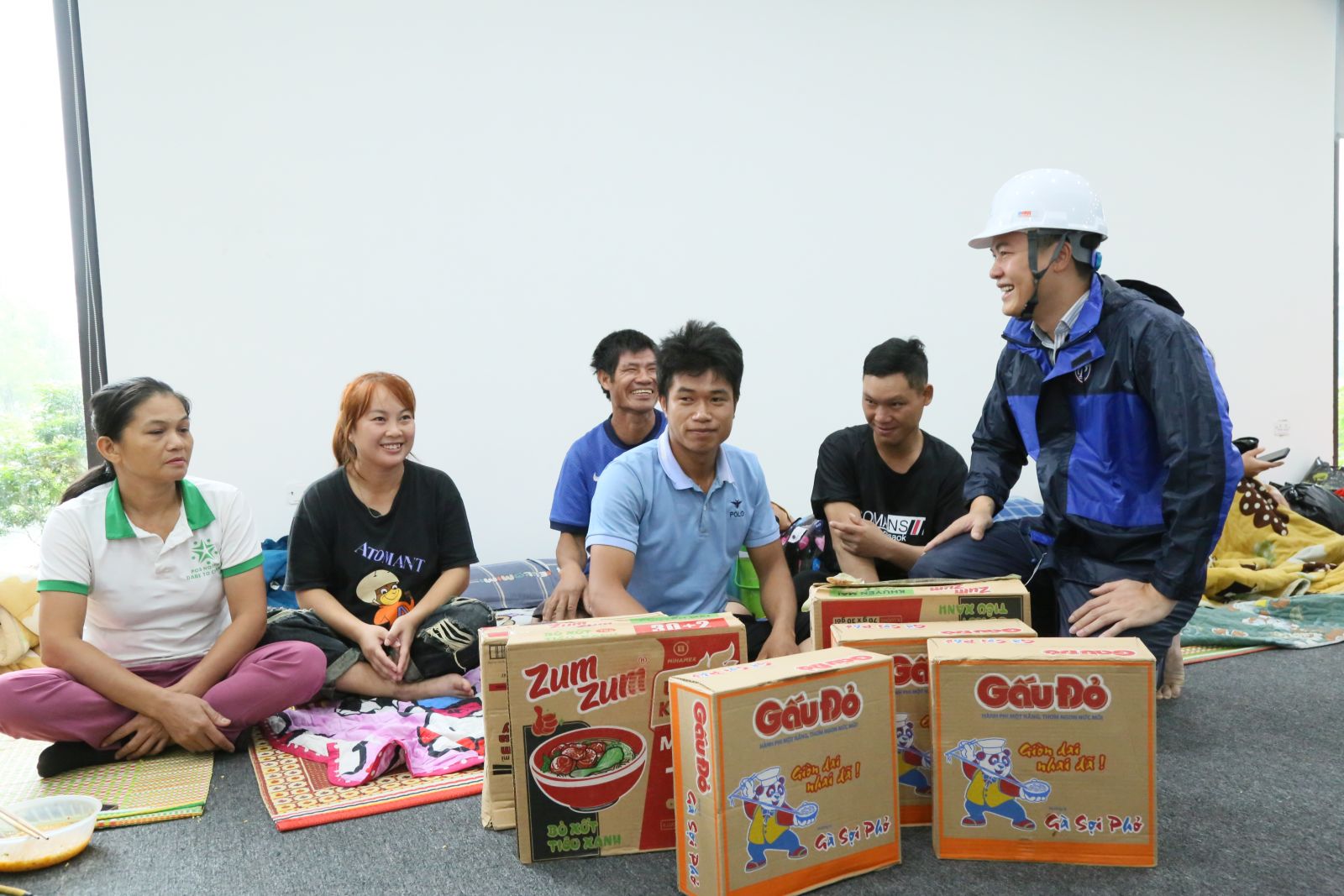   Kịp thời hỗ trợ hơn 100 lao động tại Khu Công nghiệp Liên Hà Thái vào nơi an toàn trước khi bão đổ bộ