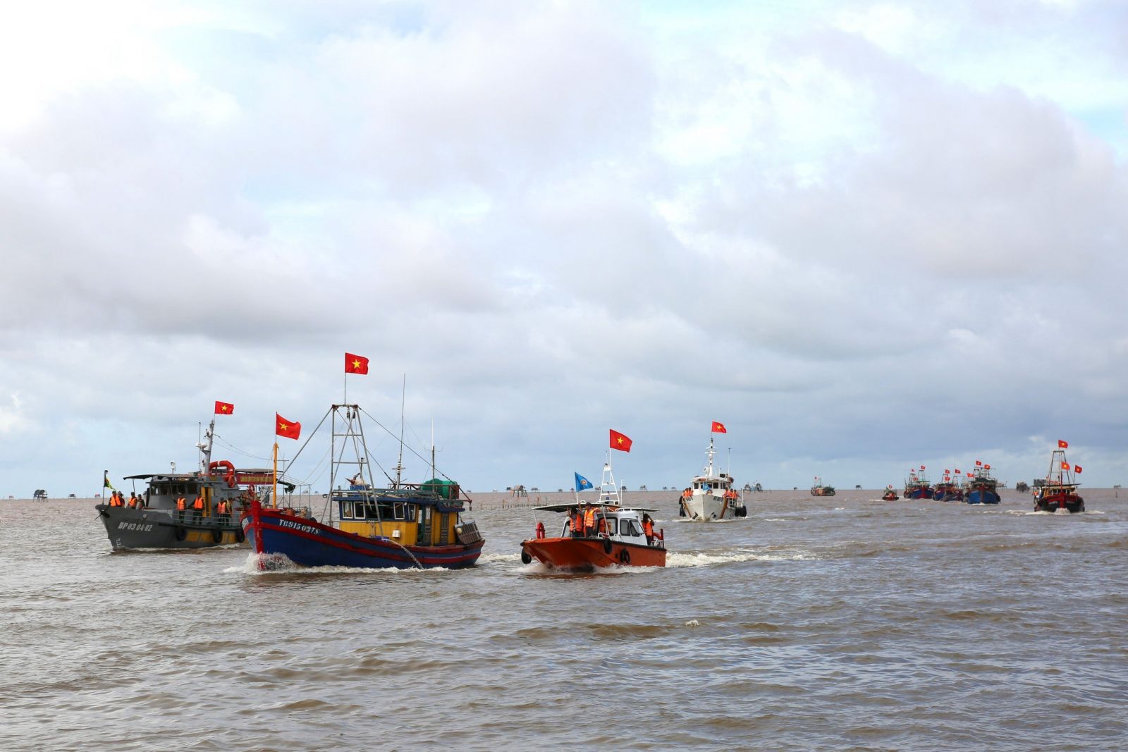   Công điện khẩn số 04 của Ban Chỉ huy Phòng, chống thiên tai và Tìm kiếm cứu nạn tỉnh Thái Bình