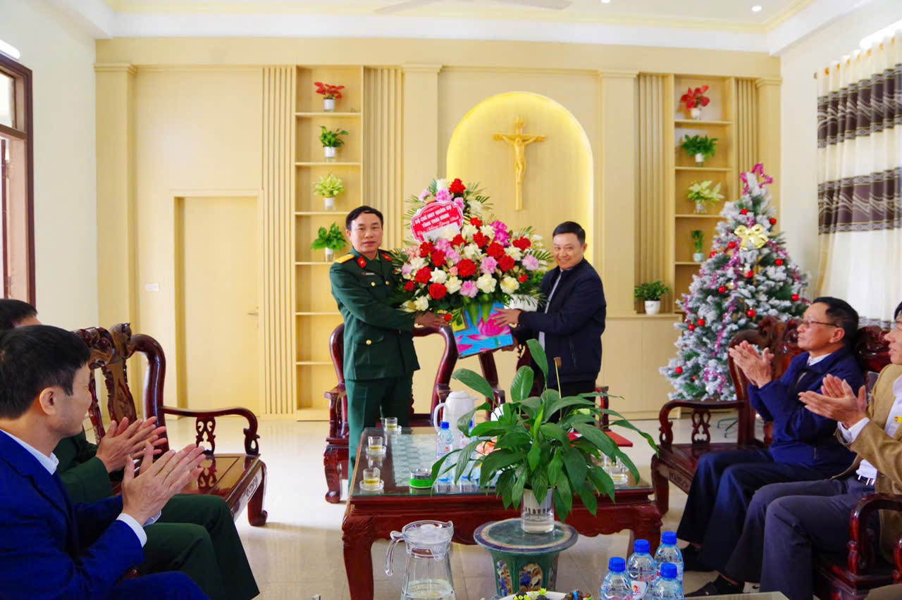   Bộ CHQS tỉnh: Chúc mừng các giáo xứ, nhà thờ trên địa bàn nhân dịp lễ giáng sinh năm 2024