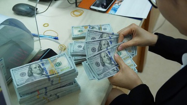   Điều kiện bổ sung đối với bên đi vay là tổ chức tín dụng