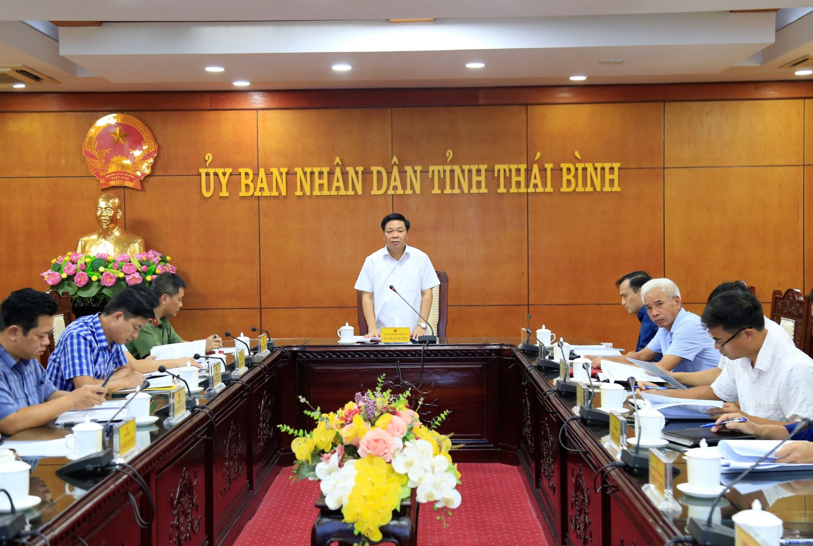   Thu dọn công trình dầu khí mỏ Tiền Hải C, cấu tạo Đông Quan D, D14 và Đông Hoàng