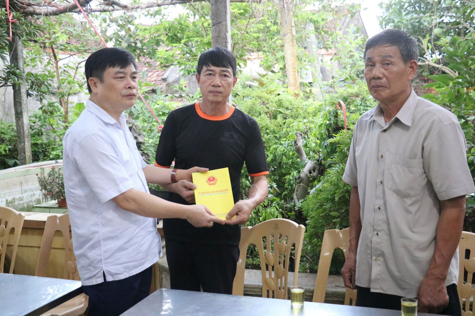   Thăm hỏi, động viên gia đình nạn nhân trong vụ cháy nhà dân tại Hà Nội