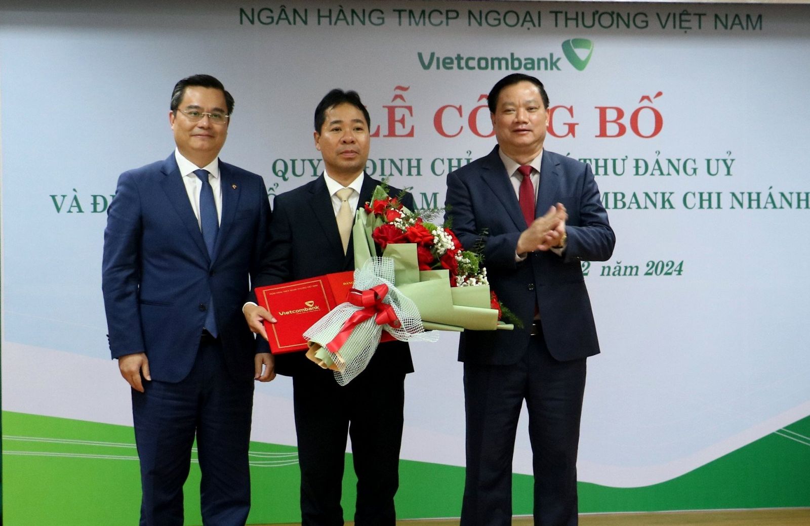   Công bố quyết định bổ nhiệm Giám đốc Ngân hàng Thương mại cổ phần Ngoại thương Việt Nam Chi nhánh Thái Bình