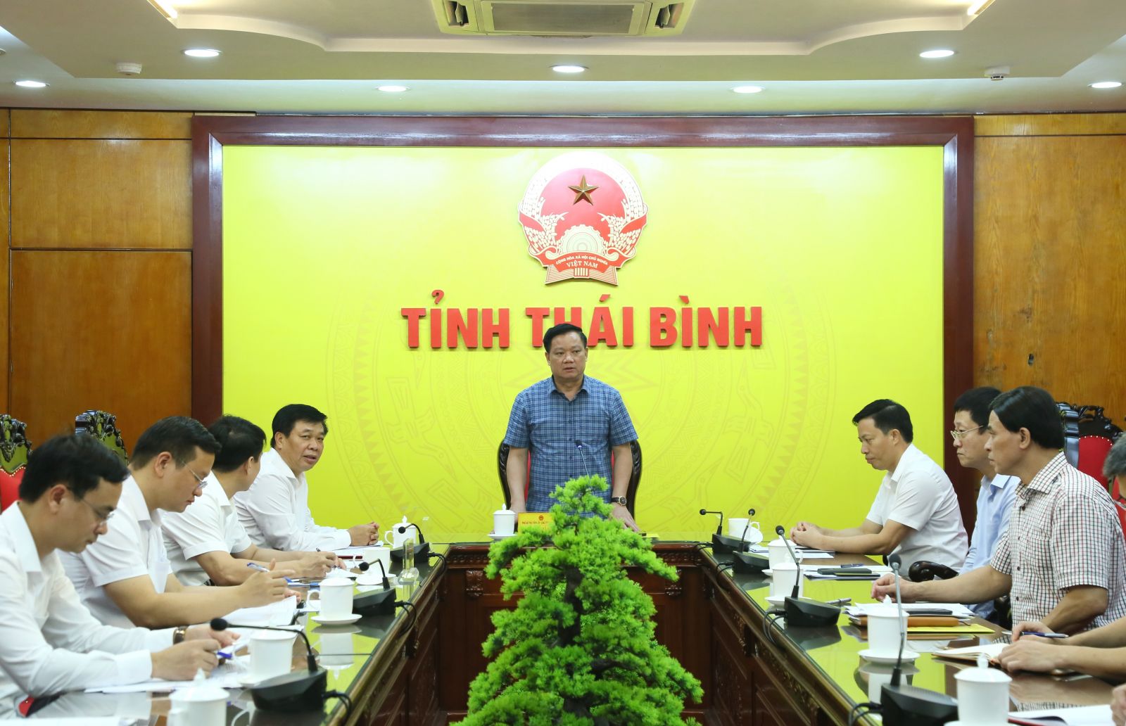   Họp Ban cán sự Đảng UBND tỉnh