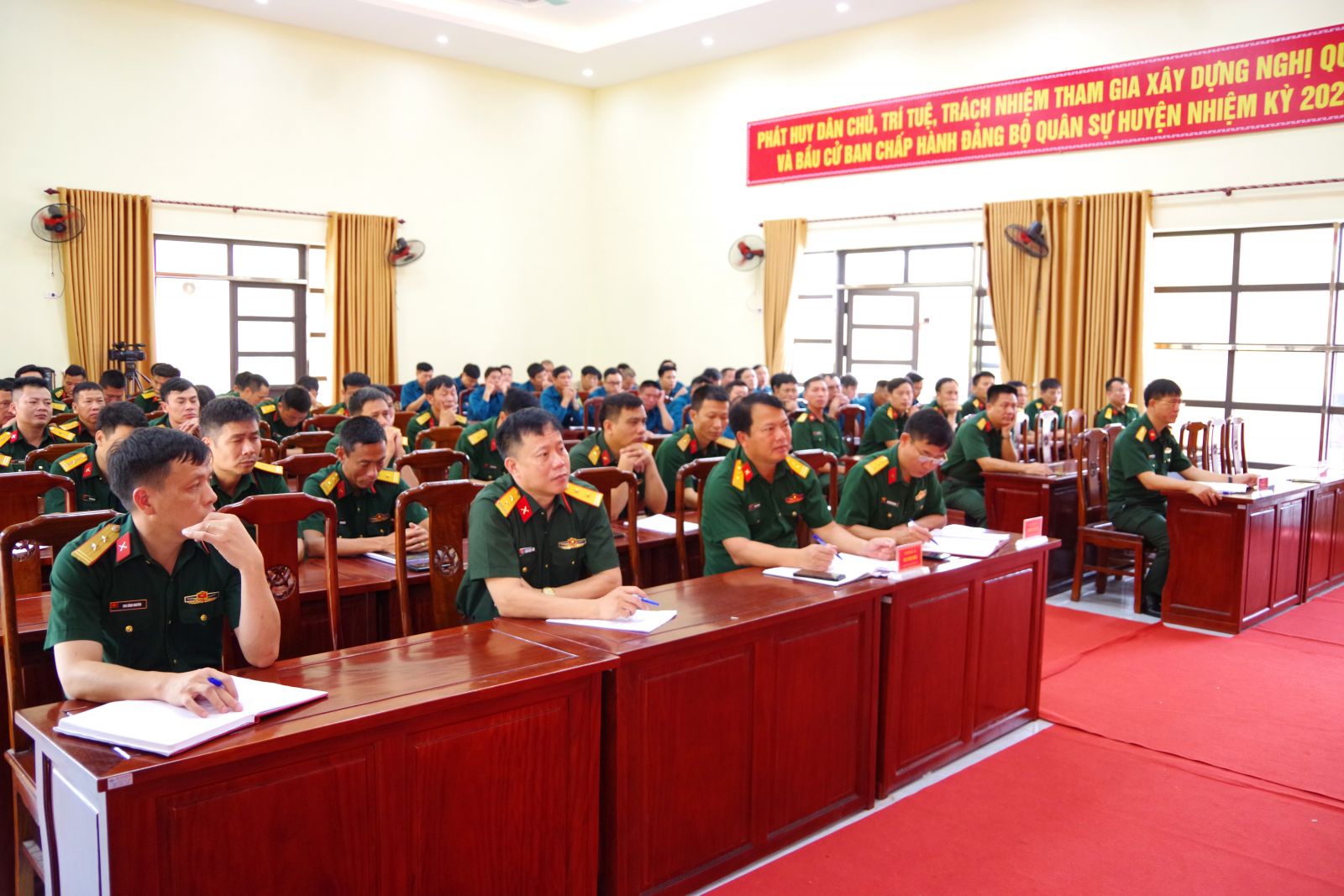   Bộ CHQS tỉnh: Tổ chức công bố quyết định giải thể ban CHQS các huyện, thành phố